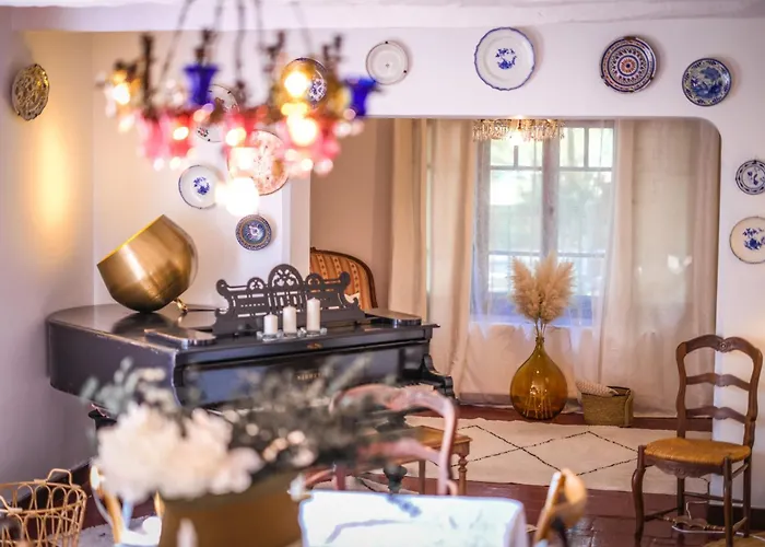 L'hacienda Occitane 펜션 *